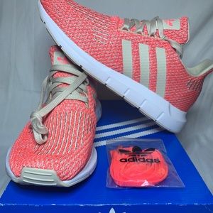 Adidas Swift Run. Size 7 1/2 Women’s.